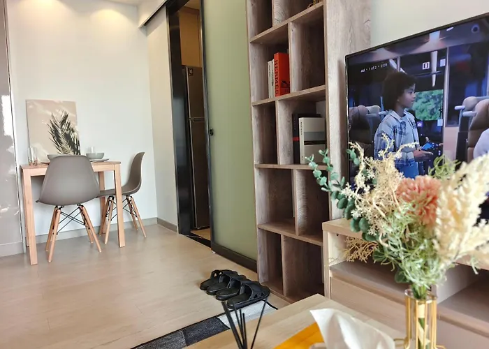 Luxury 1br Retreat For Couples & Nomads 曼谷
